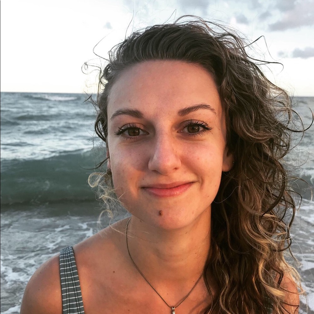 Meet your Posher, Angelika